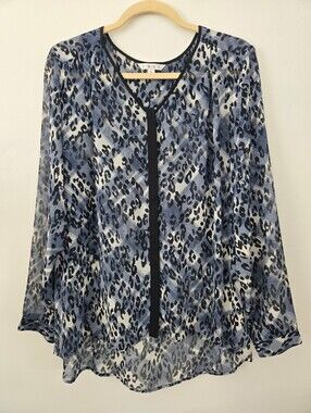 Cabi Fatale Blouse Style #977 animal print flowy top. Size XL